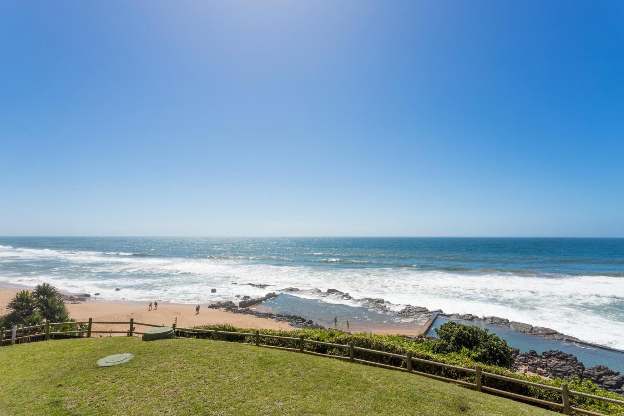 Ocean Pearl At Chakas Cove - Beachfront Apartment Ballito Buitenkant foto